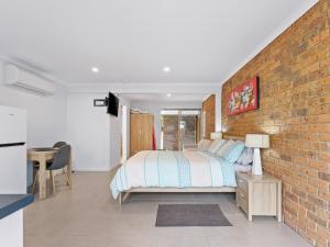 Golfside Getaway 2 by ReadyStay