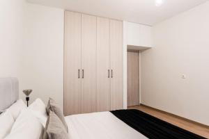 Ritzy 2BR Apartment in the Heart of Kolonaki by UPSTREET