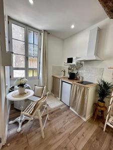 Appartements Chez Romeo & Sandro : Studio