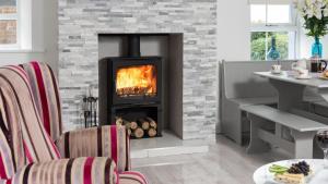 Cottage - Sleeps 4 hot tub & pet friendly