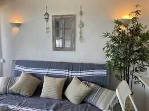 Costa Brava beach studio