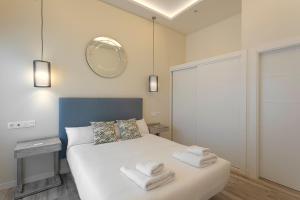 Fresh Velazquez Apartments