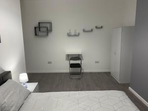 Contractors House-Welcomes All