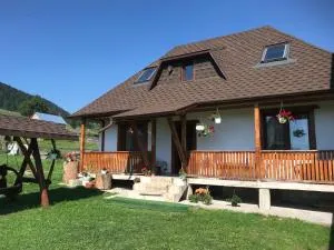 Căsuța din munți - Sadová