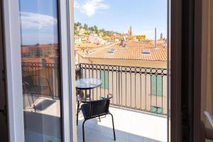 MARNE II - 3 PIÈCES - PARKING - Carré dor Menton