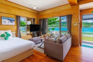 瀬底島 目の前がビーチ BBQ可能 広いお庭付きの宿泊施設 瀬底ありがとうハウス