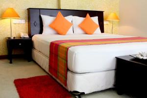 Deluxe Double Room room in Opulent River Face Hotel