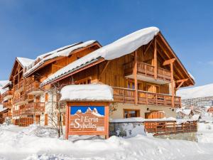 Ski Getaway with Shared Pool