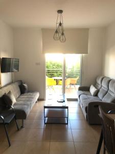 Mythical Sands Resort - Maria