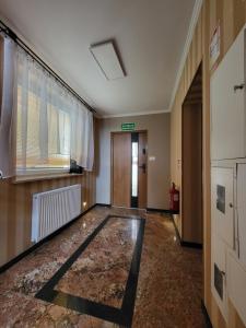 Hotelik Likusy przy plaży nad jeziorem Ukiel i z bezpłatnym prywatnym parkingiem