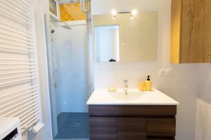 MARNE I - 2 PIÈCES - CARRÉ DOR Menton