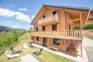 Chalets Les Marmottes, 10 a 20p avec bb-foot, billard, bar : photos des chambres
