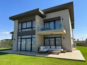 Swanlake North Coast Luxury Villa - Zāwiyat al ‘Awwāmah