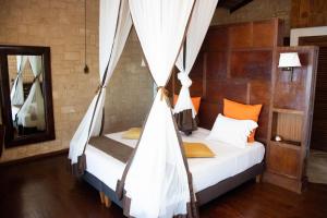 Demeure de la Compagnie Générale des Huiles Précieuses