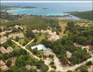 Fiori Di Cala Rossa Appartement T3 dans résidence hôtellière chez Virginie - Lecci