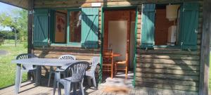 Campings CAMPING ONLYCAMP LA ROSERAIE : Chalet 1 Chambre