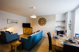 Flat 1 Flint House Tenby - 2 bedroom - garden - dog friendly