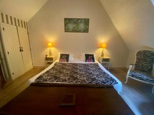 Hotels Les Moulins Du Duc ECOLODGE : photos des chambres