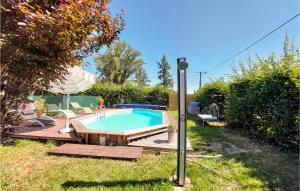 Maisons de vacances Awesome Home In Pouilly-sous-charlieu With Outdoor Swimming Pool And 1 Bedrooms : photos des chambres