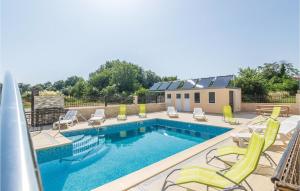 Awesome Apartment In Funtana With 1 Bedrooms, Outdoor Swimming Pool And Wifi