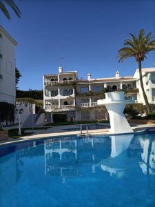 2BR+1BTHR Precioso apartamento con vistas al mar