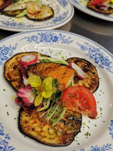 Chasa de Capol - Historische Gaststätte & Weinkellerei