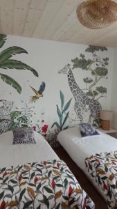 B&B / Chambres d'hotes LE NID DES PLANCHETTES - Suite Chambres d'Hotes : photos des chambres