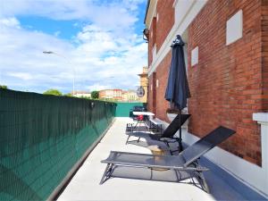 Appartements Logement 8 couchages - Terrasse de 40m² - 3 chambres doubles - Vue sur Pont Vieux - 5 min a pied gare et hypercentre : photos des chambres