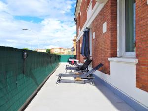 Appartements Logement 8 couchages - Terrasse de 40m² - 3 chambres doubles - Vue sur Pont Vieux - 5 min a pied gare et hypercentre : photos des chambres