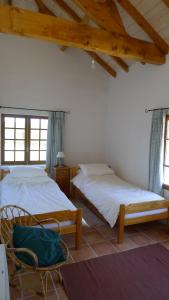 Villas Le Petit Soyc - 5 Bed 4 Bath Cottage with pool - sleeps 10 : Villa