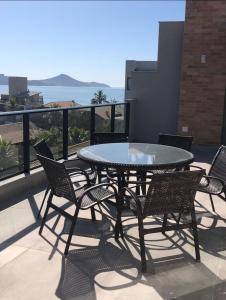 IMPRESSIONANTE DUPLEX PRÓXIMO AO MAR, 3 SUÍTES, Apt 407