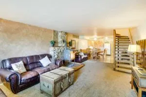 Main Street Townhome - 12 Miles to Bear Lake! - أفتون