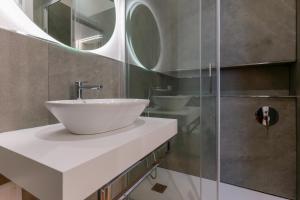 Aqua Comfort Rooms - Eja Sardinia img5