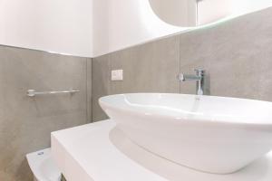 Aqua Comfort Rooms - Eja Sardinia img4