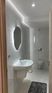 Elegant Masterpiece with swimingpool 7 minutes to GUELIZ downtown