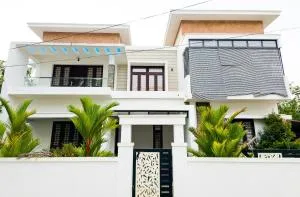 JP Haven - Luxurious 4 AC Bedroom Villa, Ernakulam - Parūr