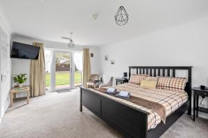 Lytton Tree Lodge- 7 Self-Contained Lodges