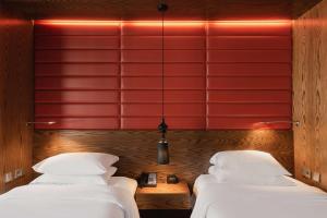 Executive Twin Room - Lounge Access room in Hilton The Hague