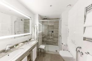 Junior Suite room in Aleph Rome Hotel Curio Collection By Hilton