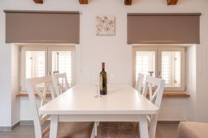 AAA Apartments & Rooms with FREE parking - reservation needed