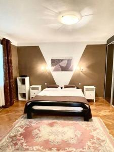 Beautiful villa with garden in Milanówek