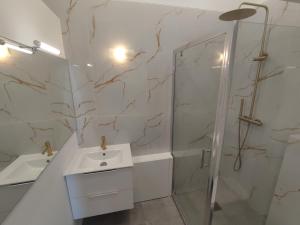 Nice Central Boutique Studio Apartments 1