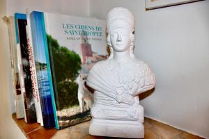 Villas Villa provencale Golfe St Tropez climatisee piscine chauffee, Spa, billard, Wifi haut debit pro : photos des chambres