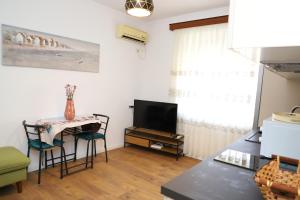 Daniel City Center Apartment