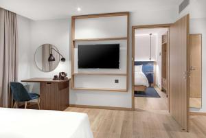 Connecting Family Room room in Hilton Garden Inn Bucharest Airport