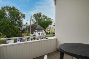 im Zentrum gelegene 2-Raum-Wohnung mit Balkon - Haus Rugier FeWo 04