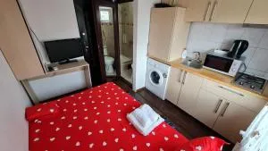 Garsoniera Plaja Modern Centru - Constanţa