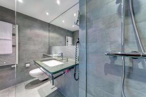 Twin Room room in Hilton Garden Inn Stuttgart NeckarPark