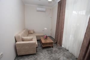 Cottage With Mountain View N2