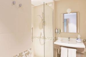 Twin Room room in Hampton By Hilton Rome East